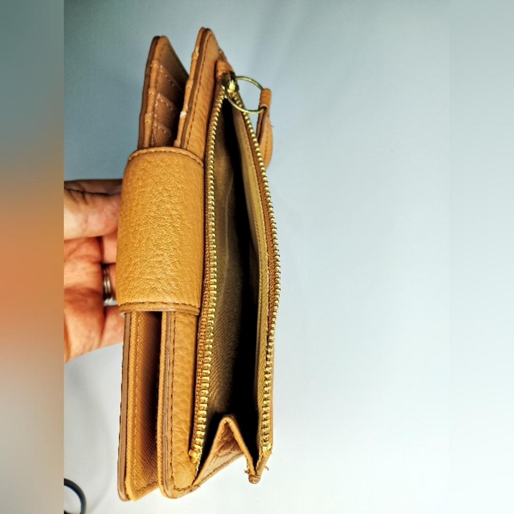 Fossil Emma Woven RFID Tab Clutch Brown Genuine Cowhide Leather Wallet - Picture 9 of 12
